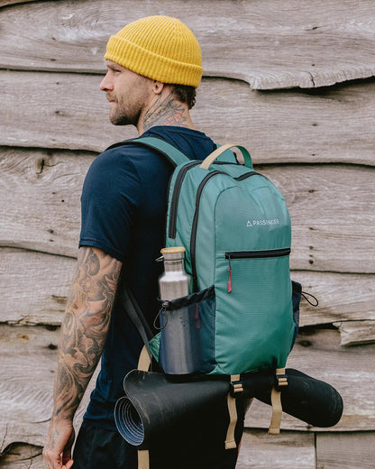 Male_Canyon Recycled 25L Backpack - Deep Sea